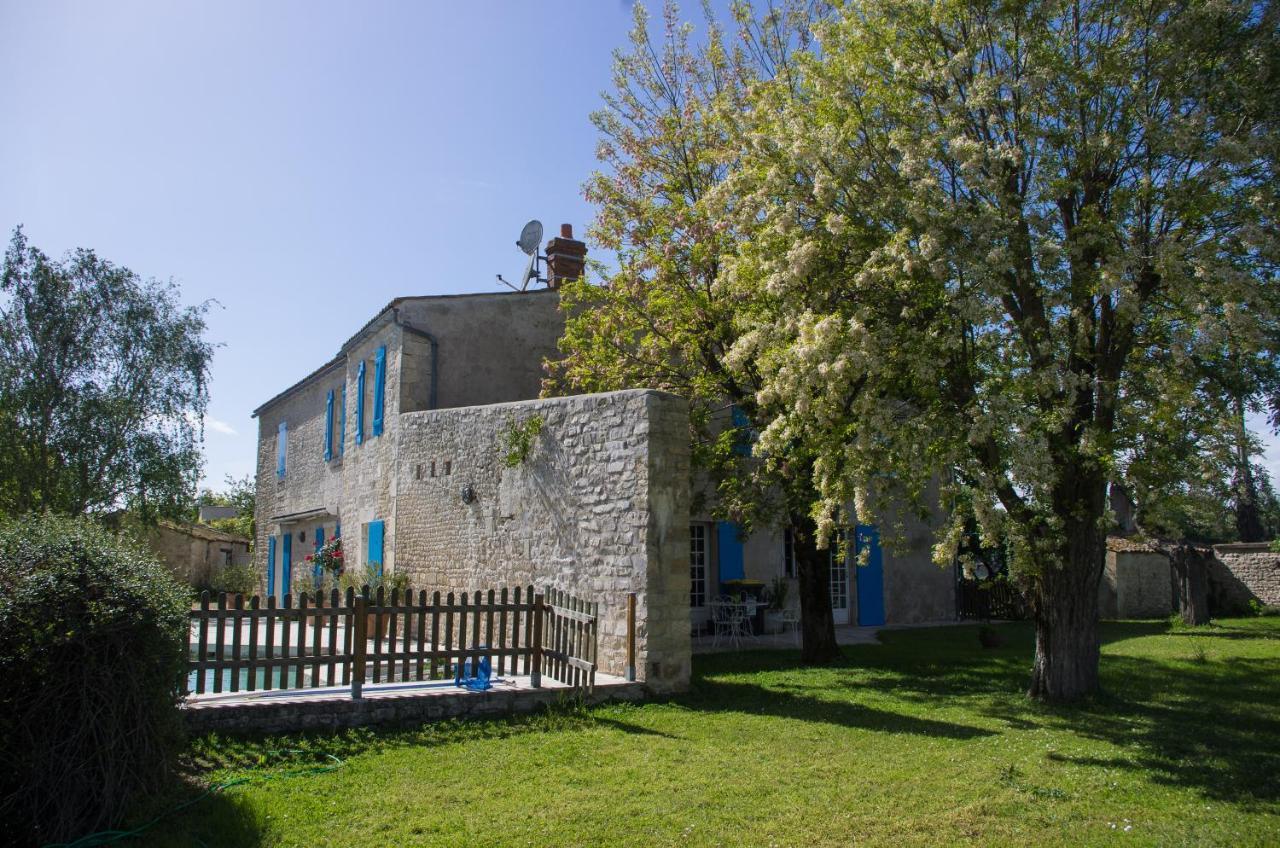 Logis Saint Leonard Bed and Breakfast Dompierre-sur-Mer Eksteriør billede