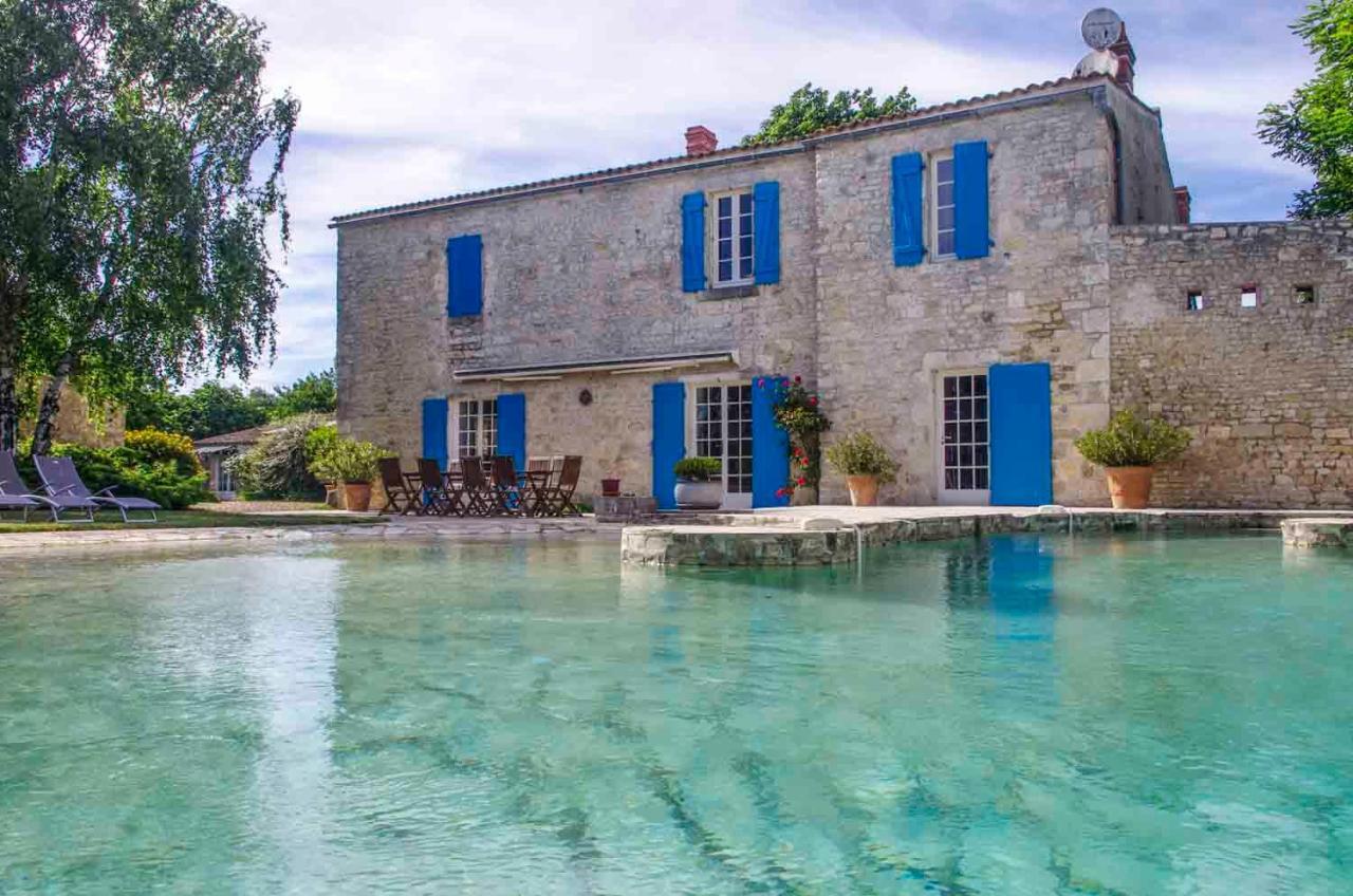 Logis Saint Leonard Bed and Breakfast Dompierre-sur-Mer Eksteriør billede