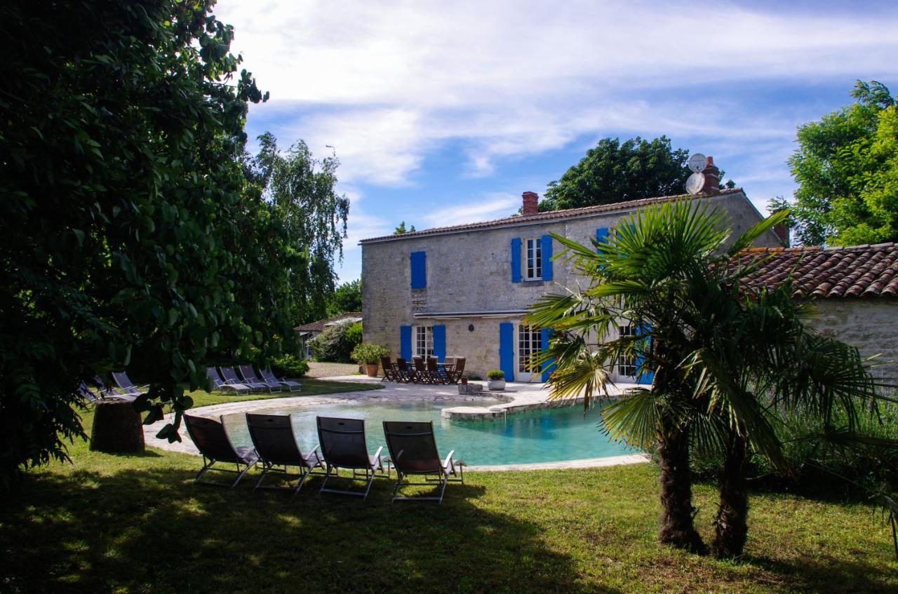 Logis Saint Leonard Bed and Breakfast Dompierre-sur-Mer Eksteriør billede