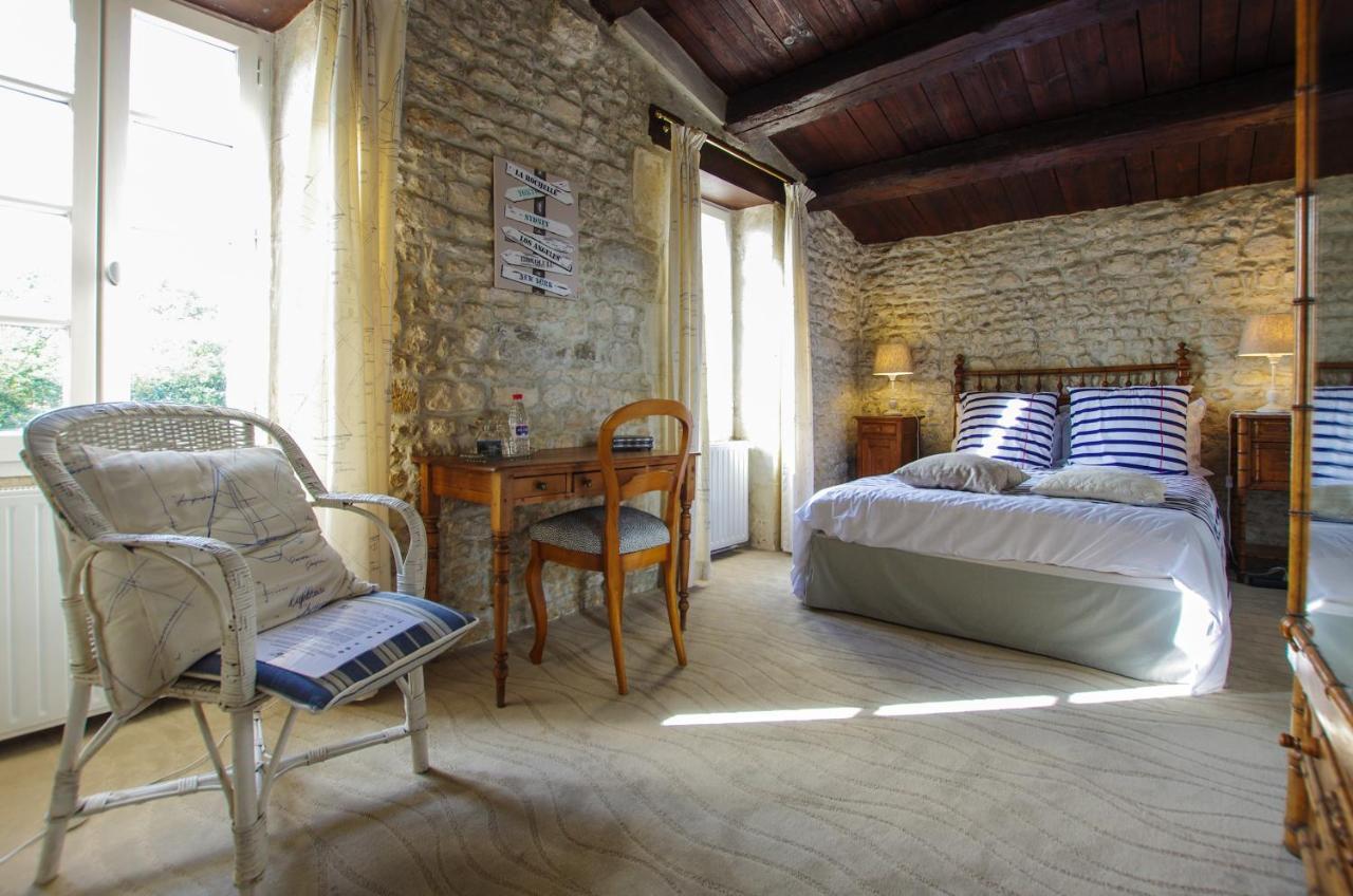Logis Saint Leonard Bed and Breakfast Dompierre-sur-Mer Eksteriør billede
