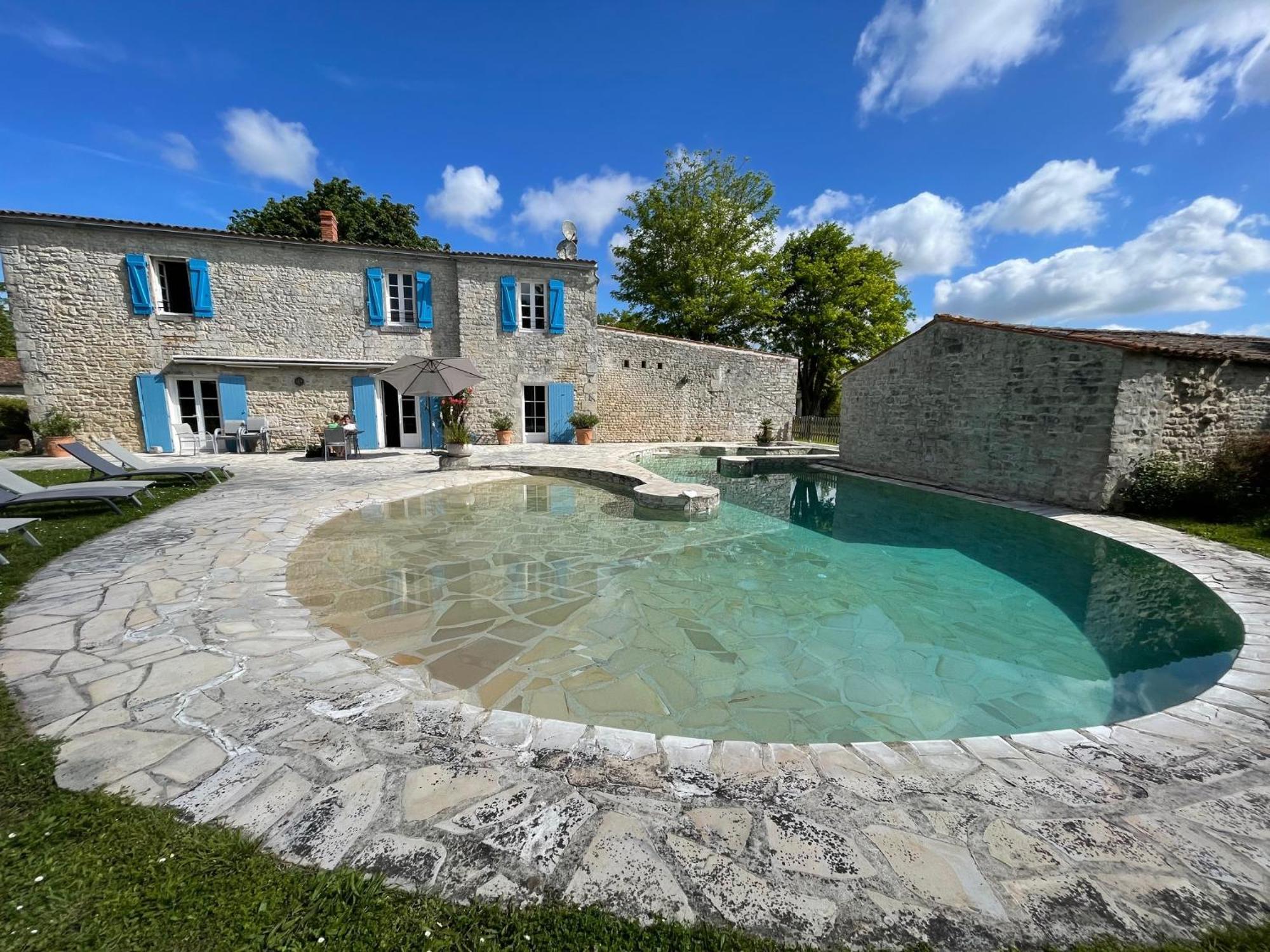 Logis Saint Leonard Bed and Breakfast Dompierre-sur-Mer Eksteriør billede